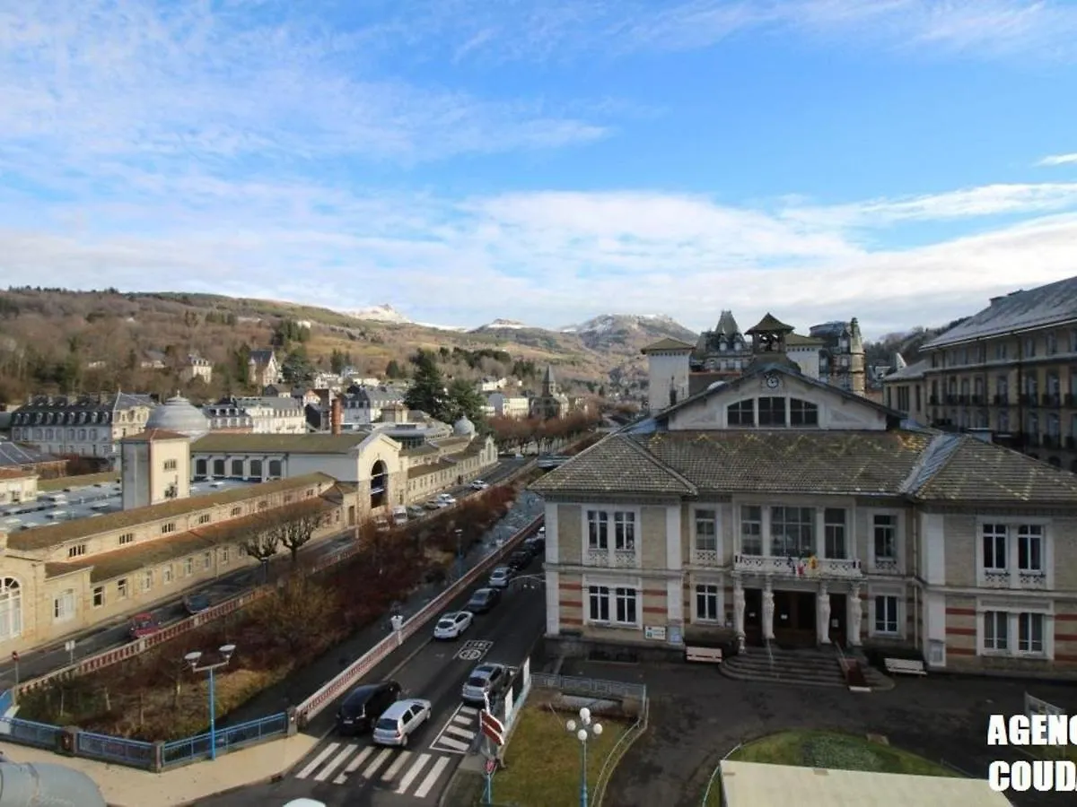 Centre La Bourboule - T2 Bis De Standing Avec Wifi Et Parking - Fr-1-608-29 Apartment